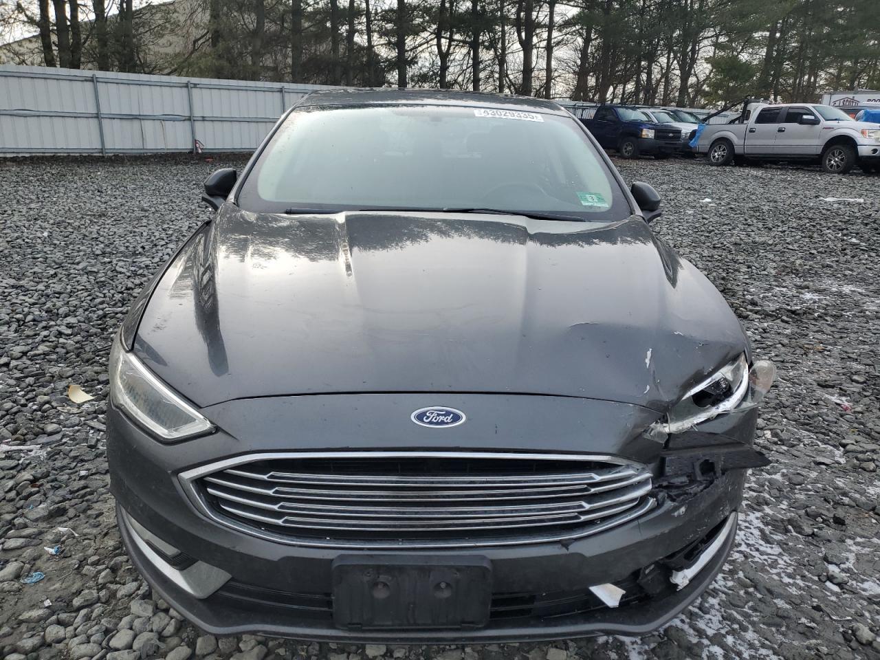 2017 FORD FUSION SE - Image 5