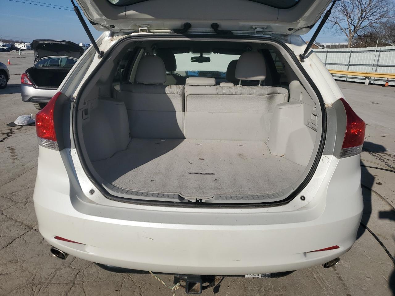 2011 TOYOTA VENZA - Фото 6