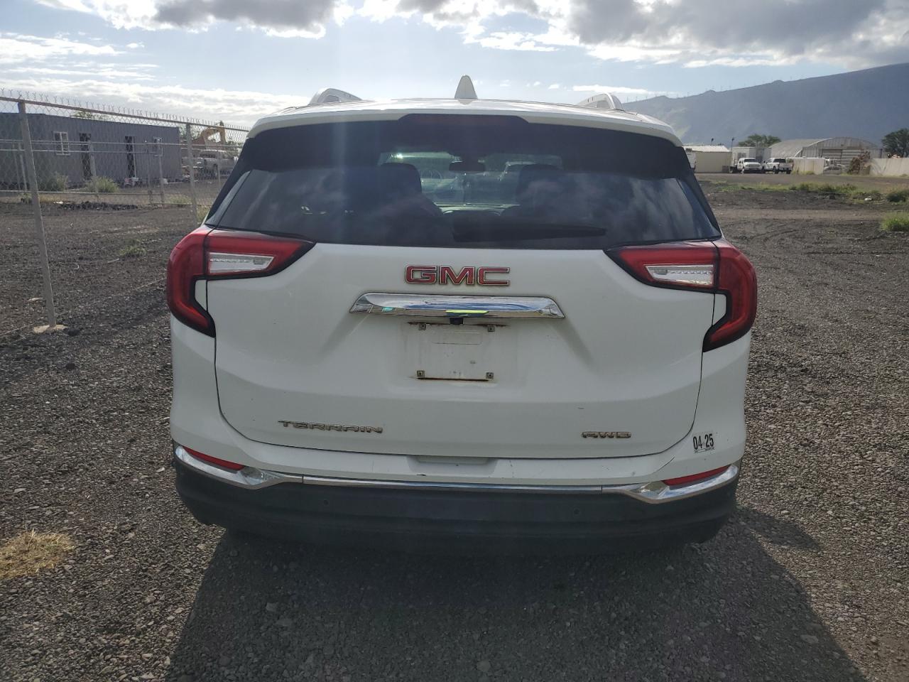 2023 GMC TERRAIN SL - Image 6