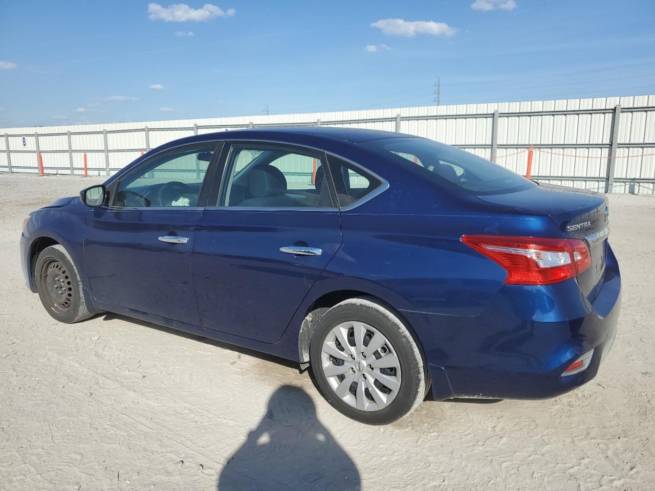 2017 NISSAN SENTRA S - Фото 2