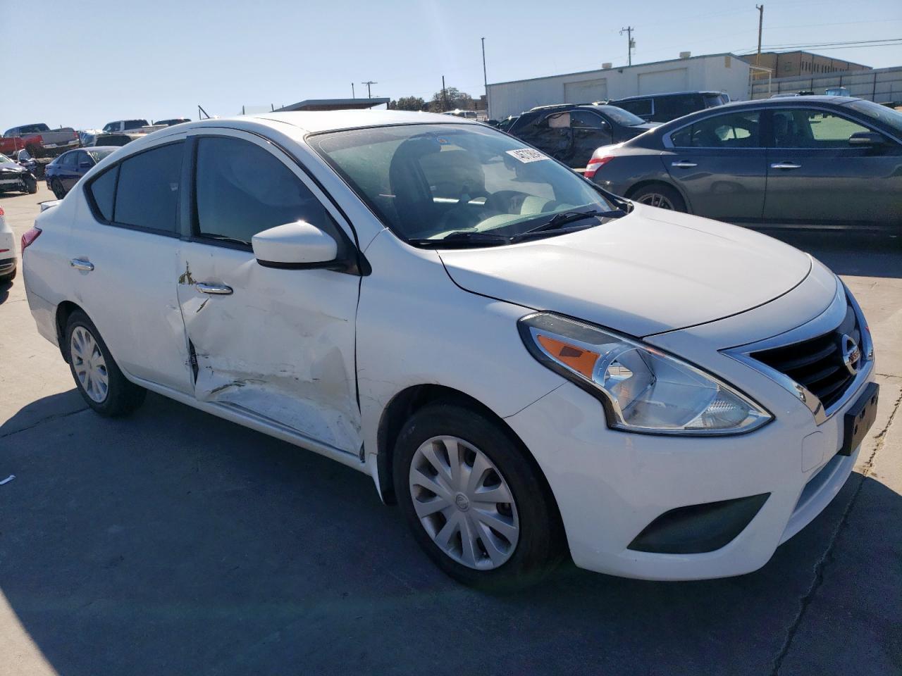 2016 NISSAN VERSA S - Фото 4