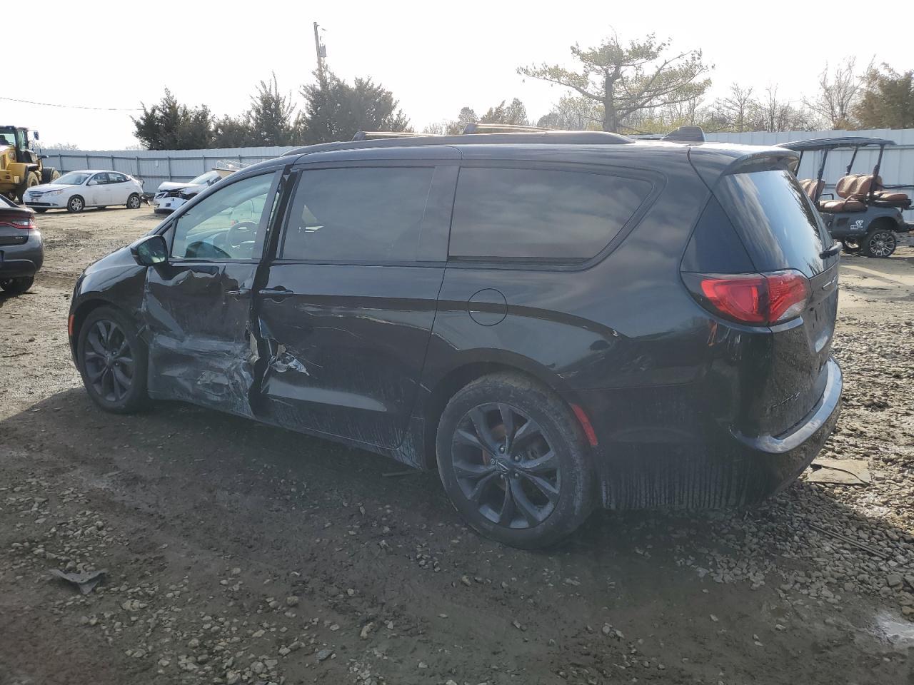 2020 CHRYSLER PACIFICA L - Image 2