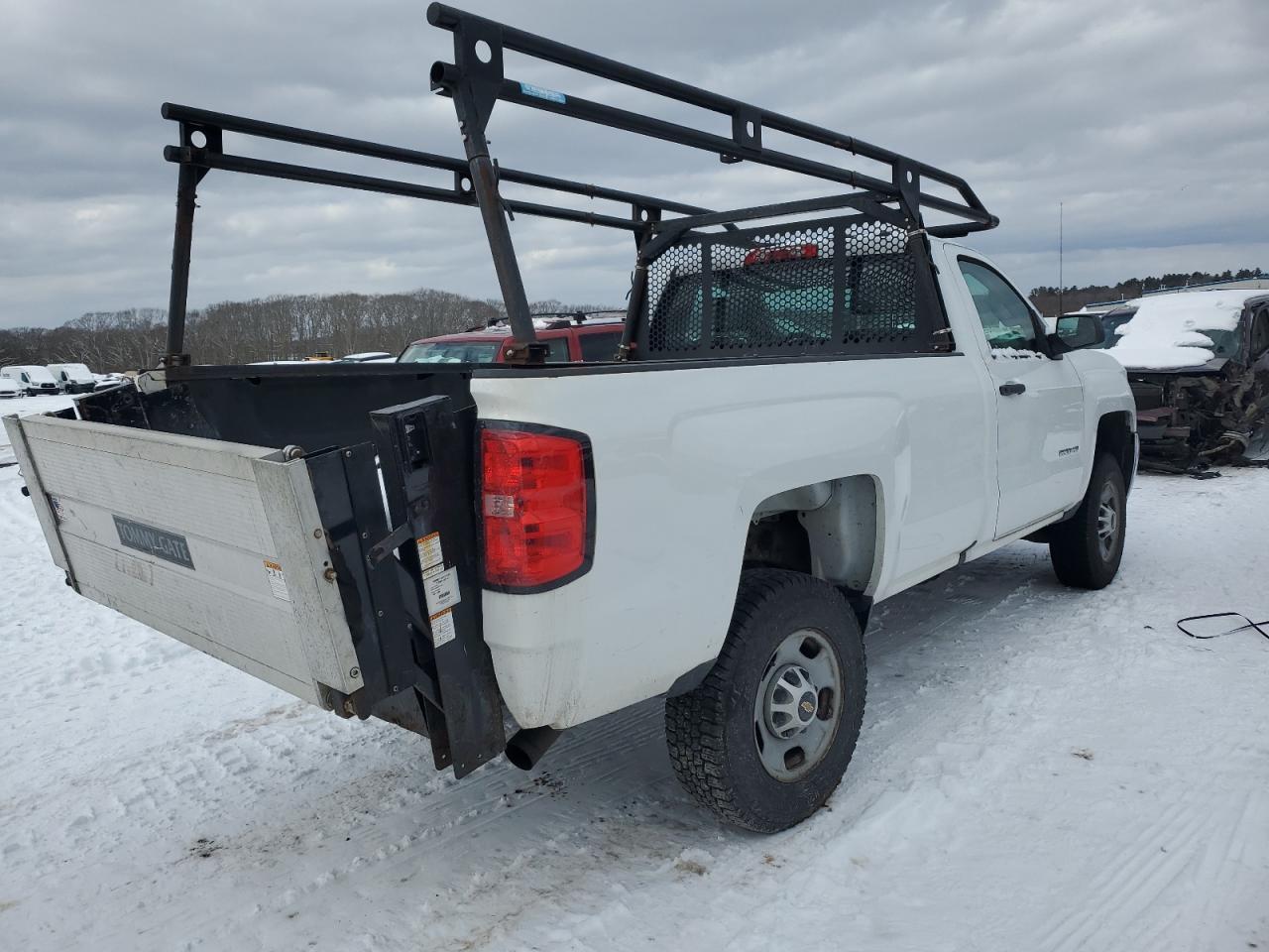 2017 CHEVROLET SILVERADO - Image 3