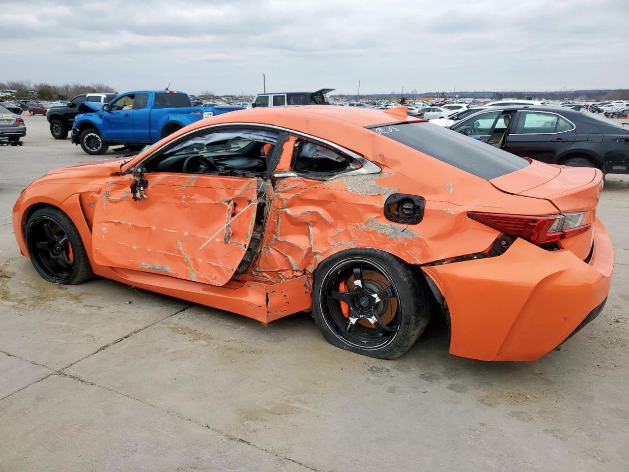 2015 LEXUS RC-F - Фото 2