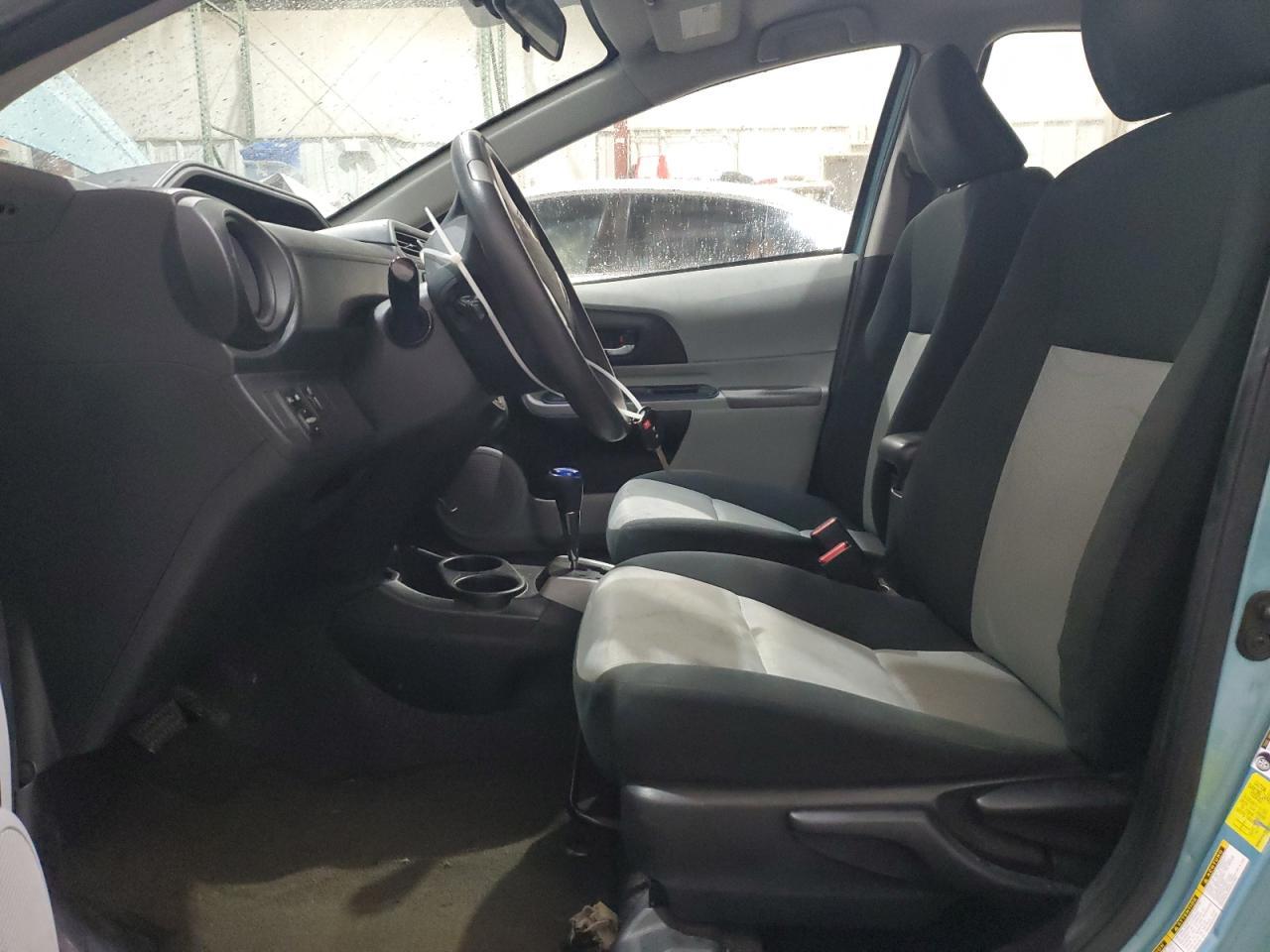 2013 TOYOTA PRIUS C - Image 7