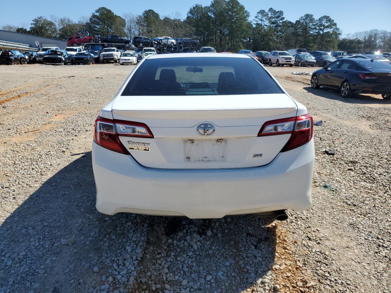 2014 TOYOTA CAMRY L - Image 6