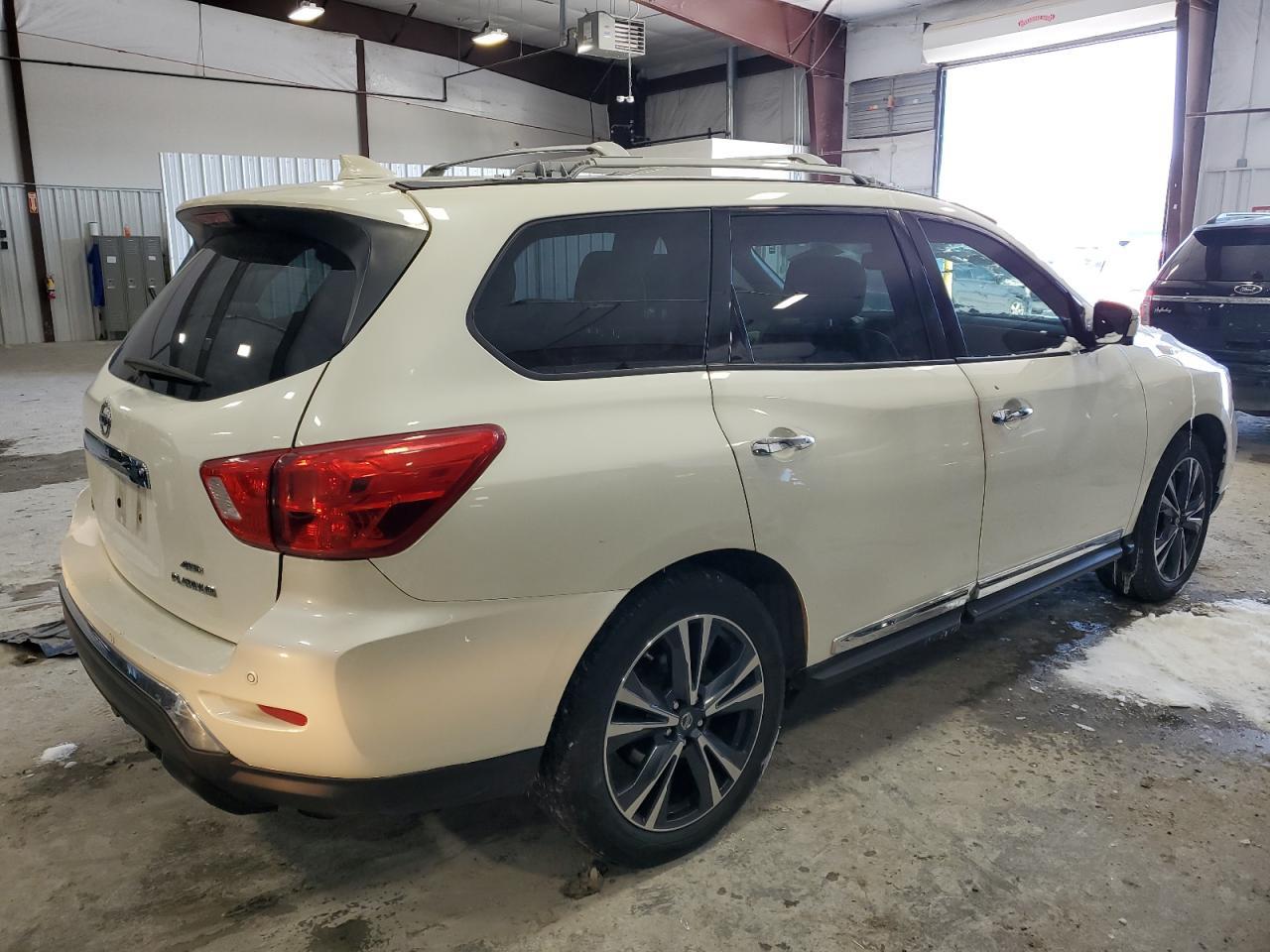 2019 NISSAN PATHFINDER - Image 3