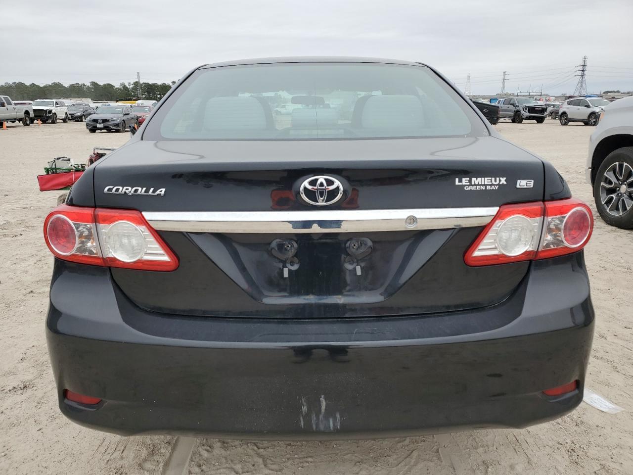 2013 TOYOTA COROLLA BA - Image 6