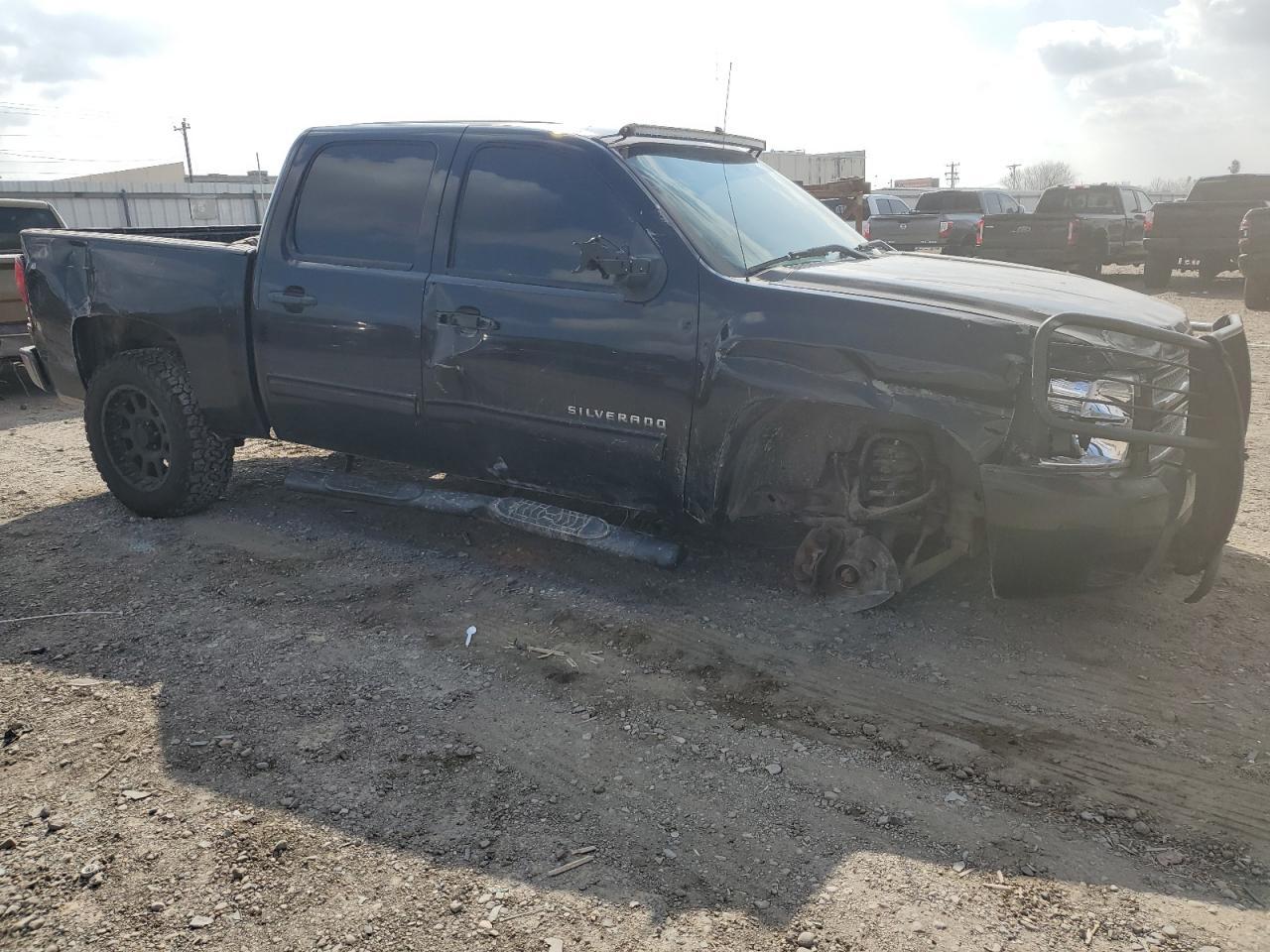2013 CHEVROLET SILVERADO - Image 4