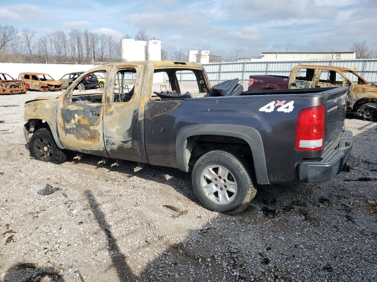 2011 GMC SIERRA K15 - Image 2