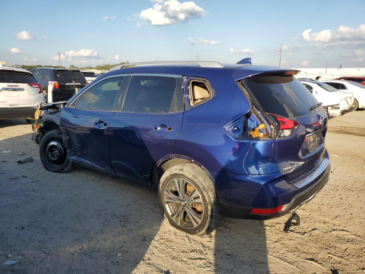 2017 NISSAN ROGUE S - Image 2
