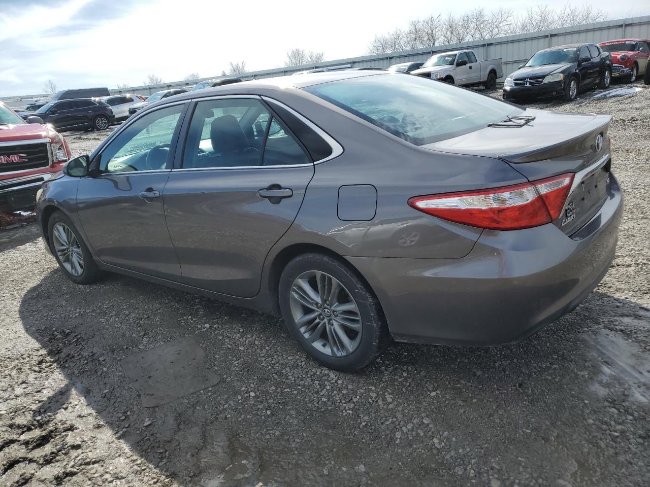 2017 TOYOTA CAMRY LE - Image 2