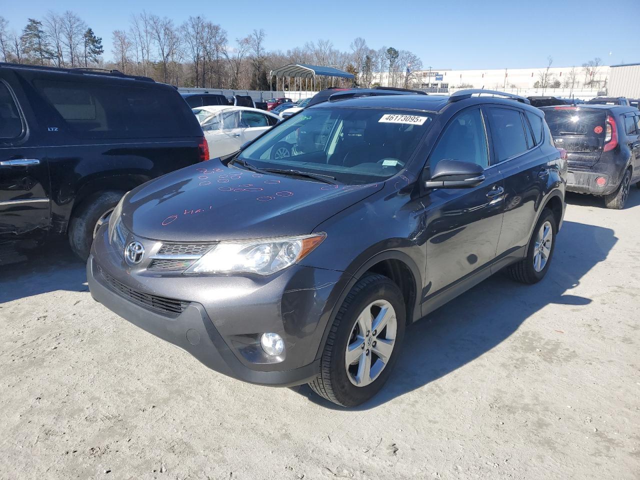 2013 TOYOTA RAV4 XLE