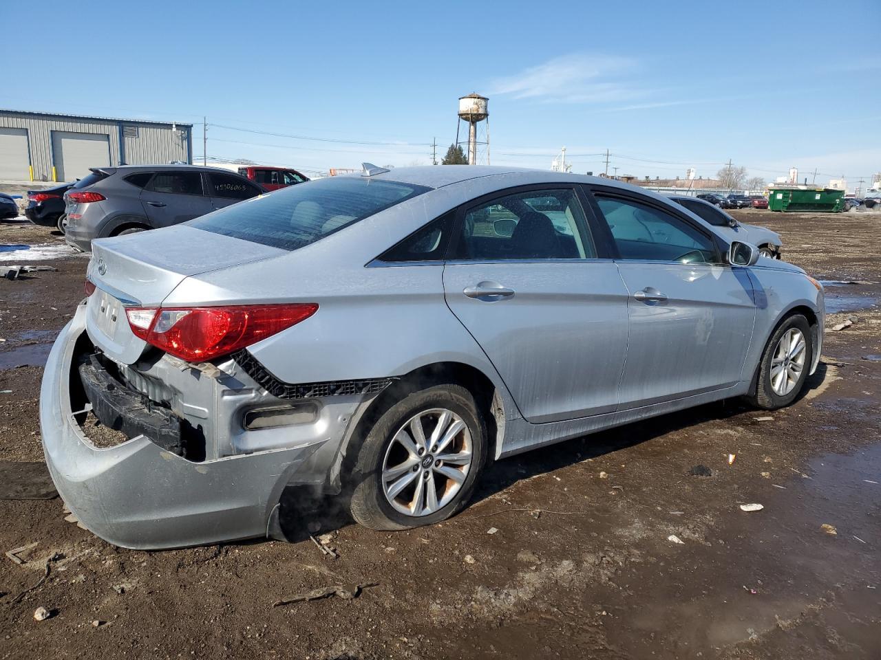 2013 HYUNDAI SONATA GLS - Image 3