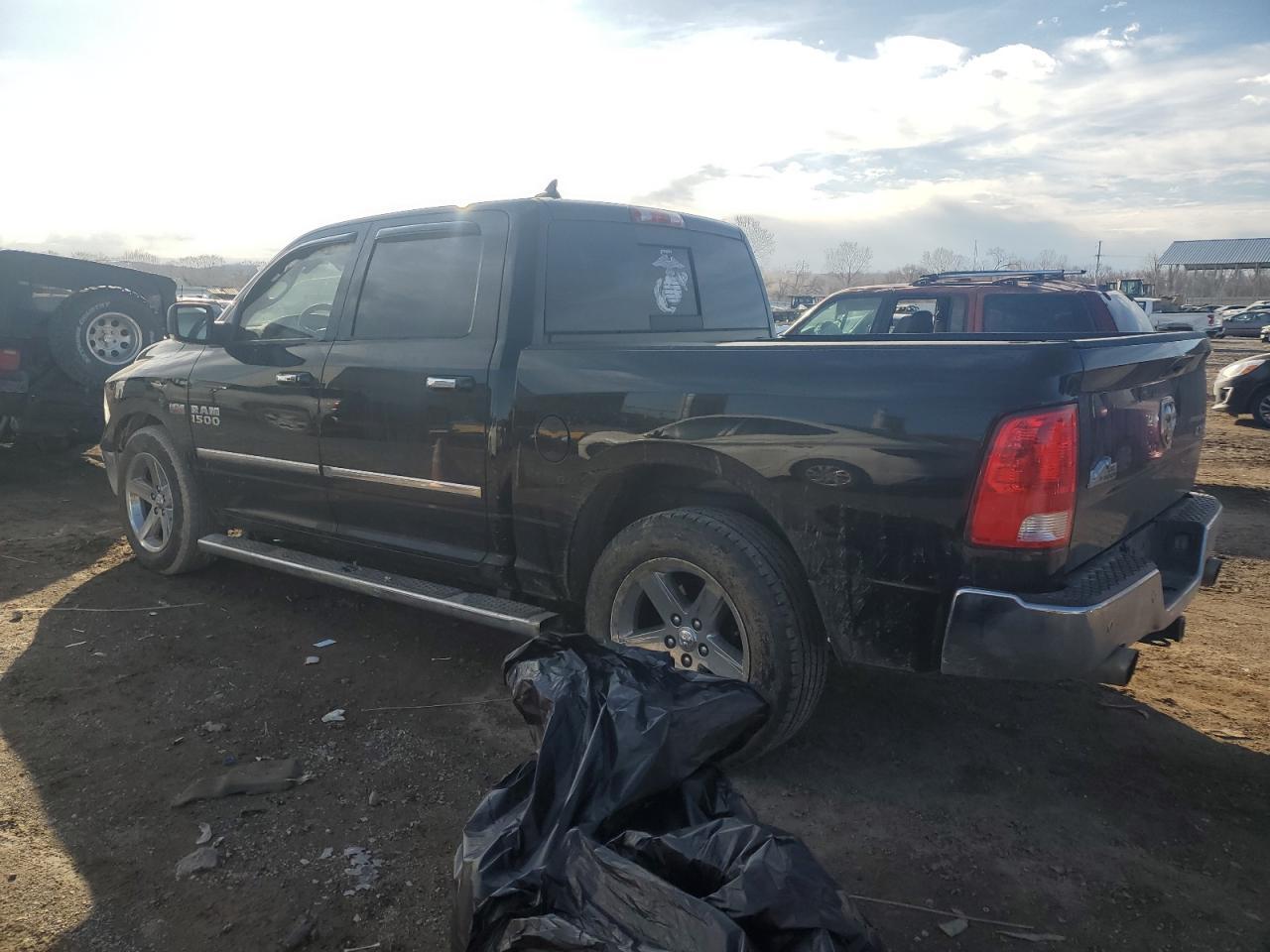 2014 RAM 1500 SLT - Фото 2