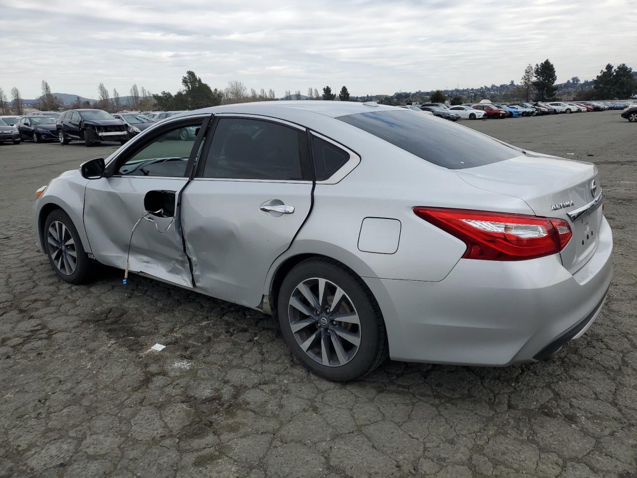 2017 NISSAN ALTIMA 2.5 - Image 2
