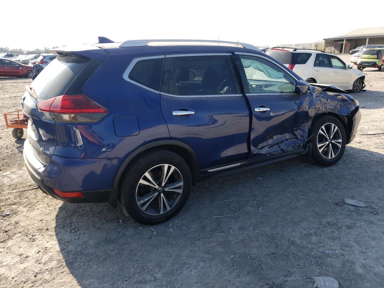 2017 NISSAN ROGUE S - Фото 3