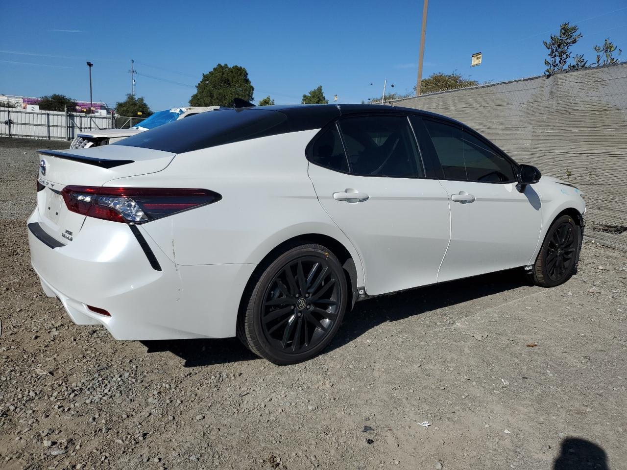 2022 TOYOTA CAMRY XSE - Фото 3