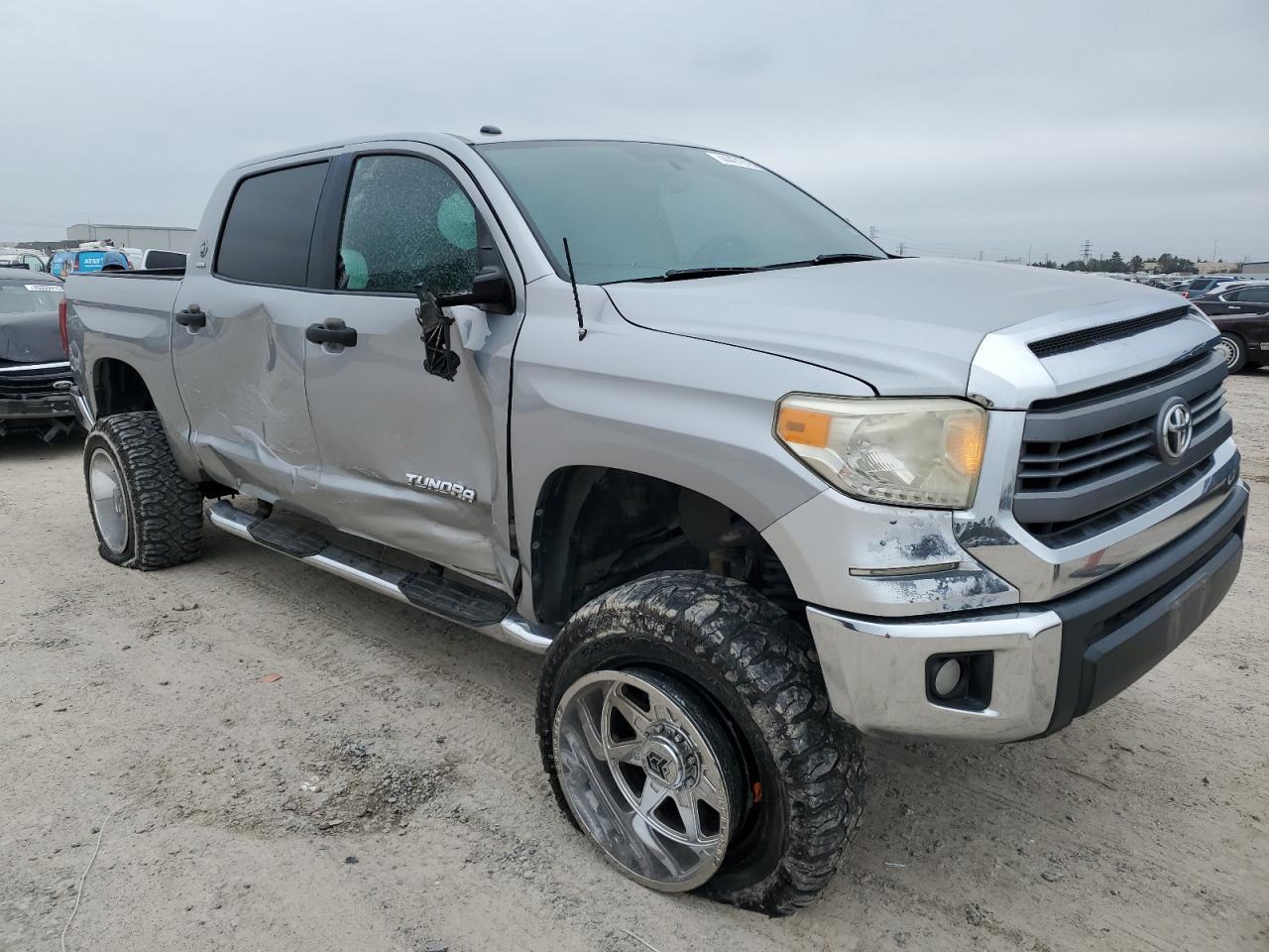 2014 TOYOTA TUNDRA CRE - Image 4