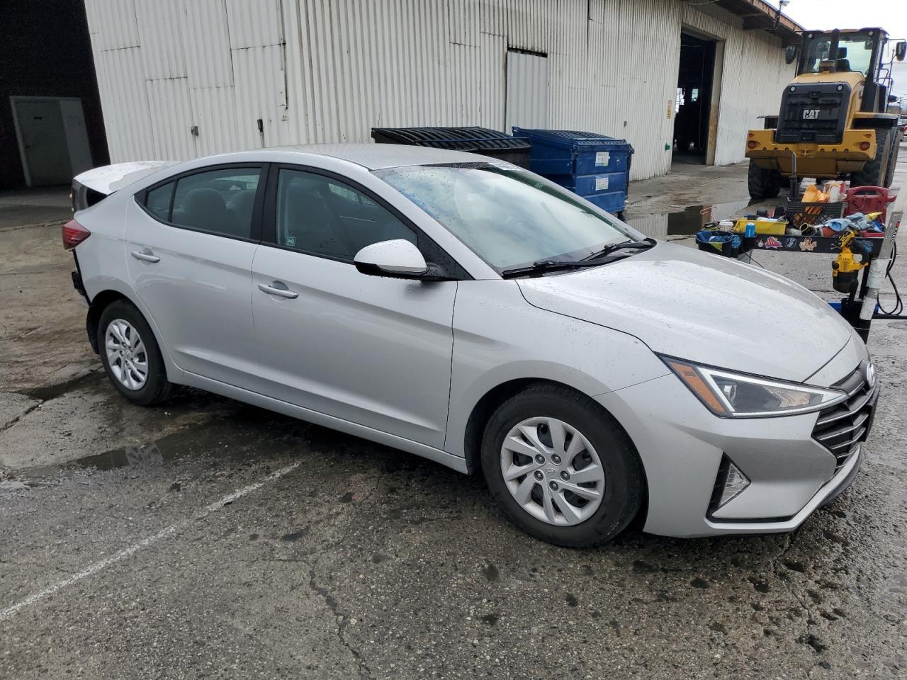 2019 HYUNDAI ELANTRA SE - Фото 4