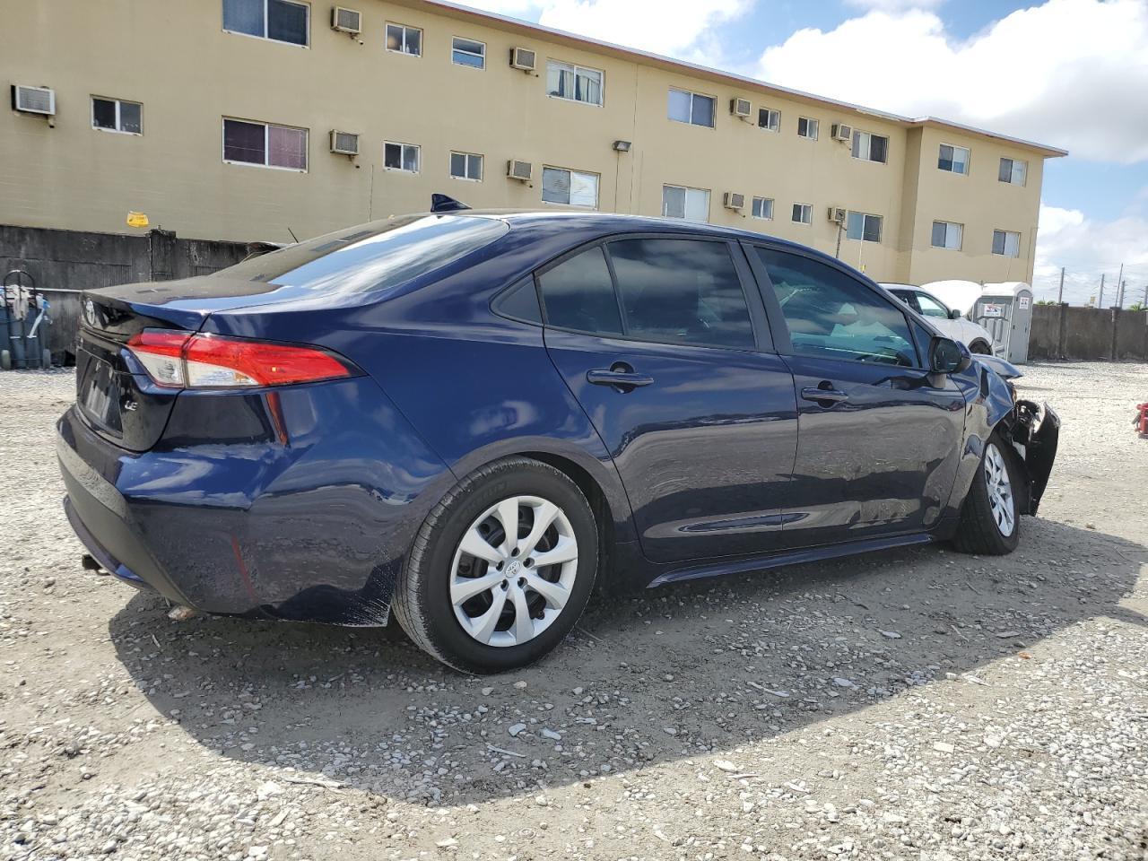 2022 TOYOTA COROLLA LE - Фото 3