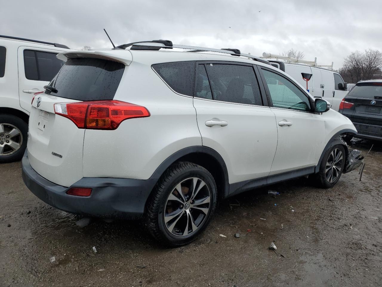 2015 TOYOTA RAV4 LIMIT - Фото 3