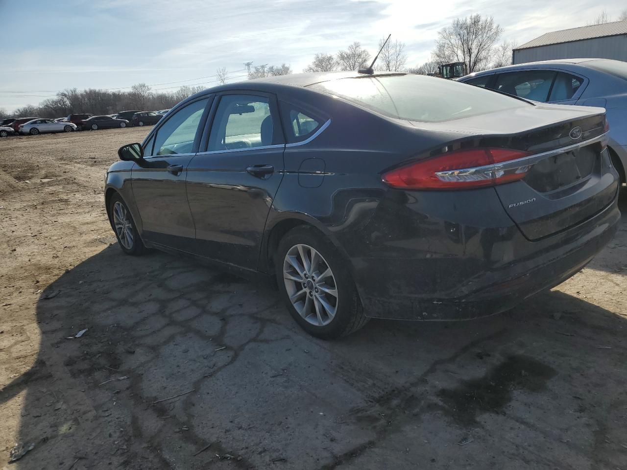 2017 FORD FUSION SE - Image 2