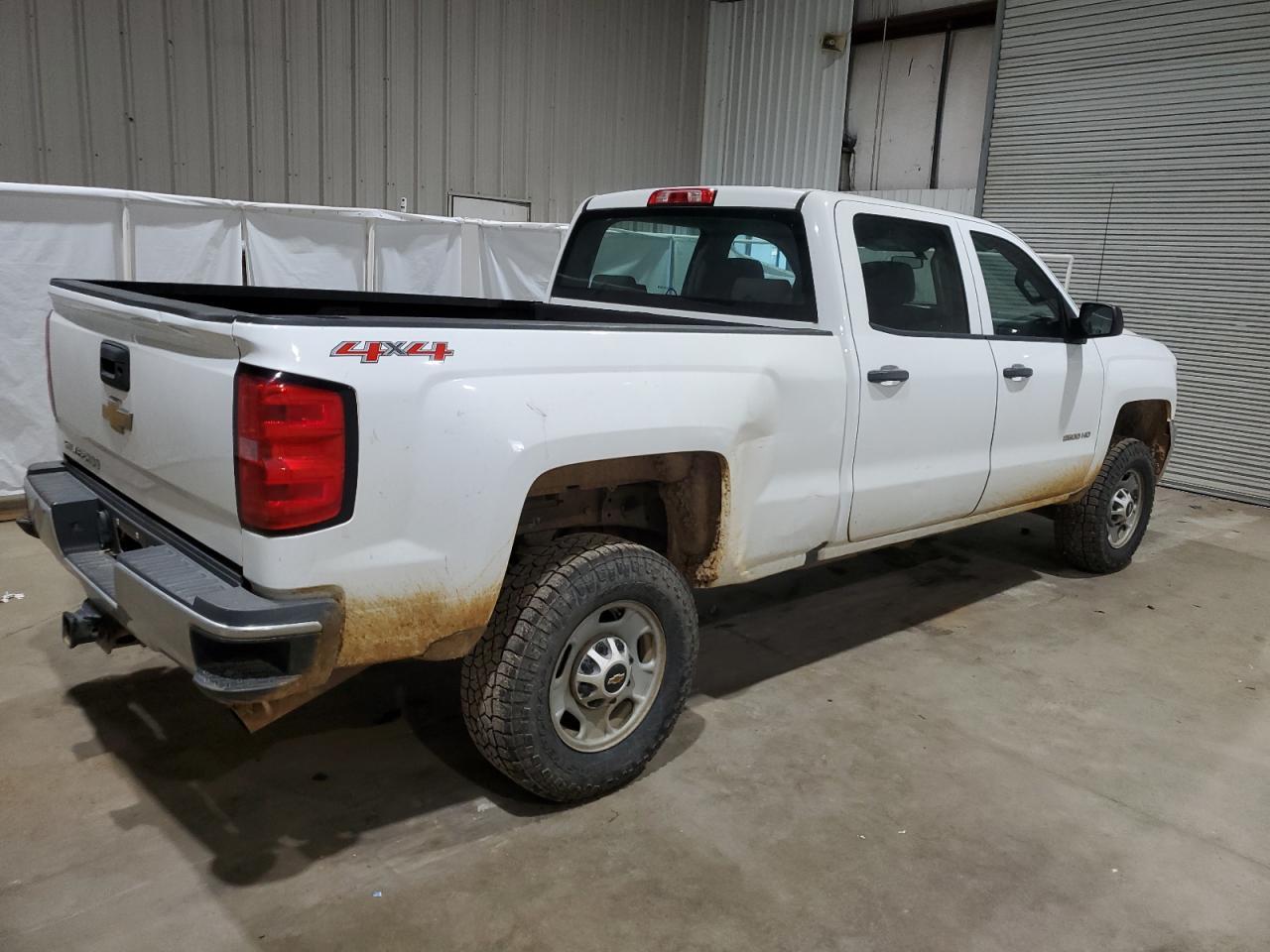 2017 CHEVROLET SILVERADO - Image 3