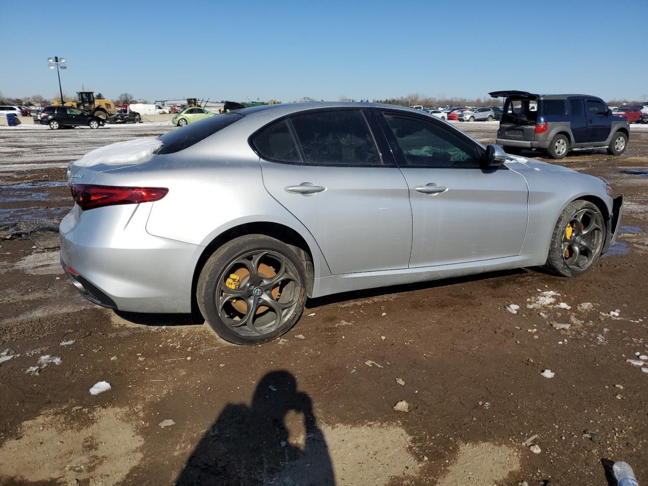 2017 ALFA ROMEO GIULIA TI - Фото 3