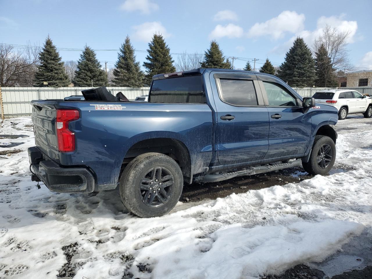 2021 CHEVROLET SILVERADO - Фото 3
