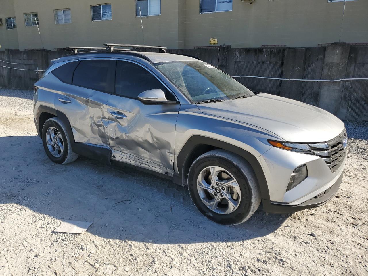 2023 HYUNDAI TUCSON SEL - Фото 4