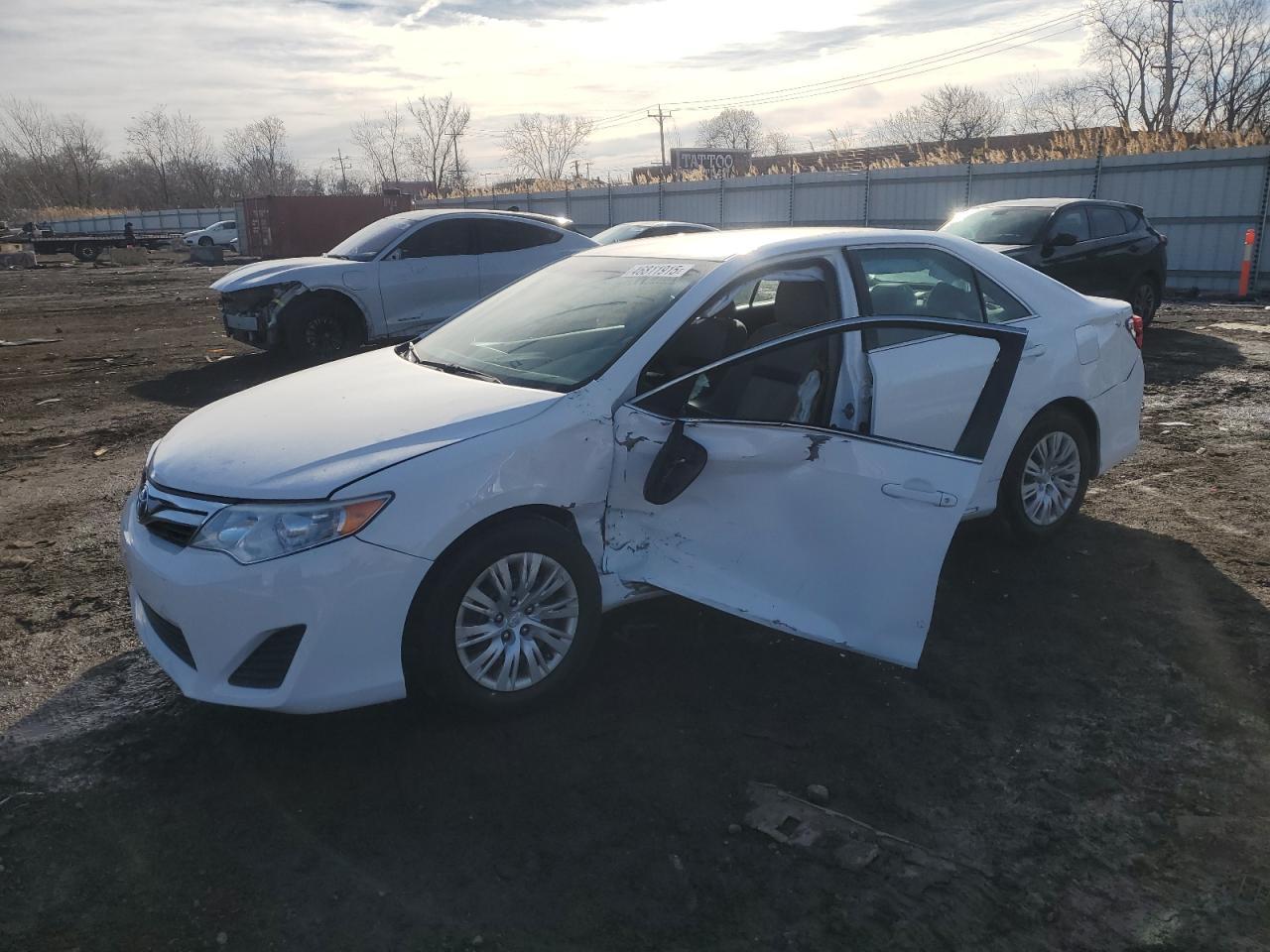 2014 TOYOTA CAMRY L