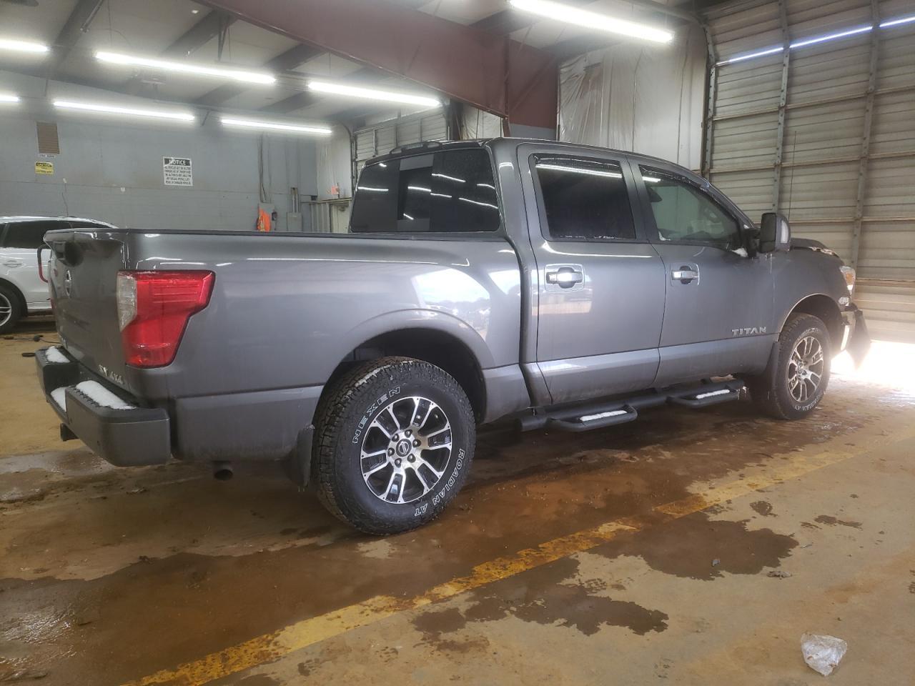 2021 NISSAN TITAN SV - Image 3