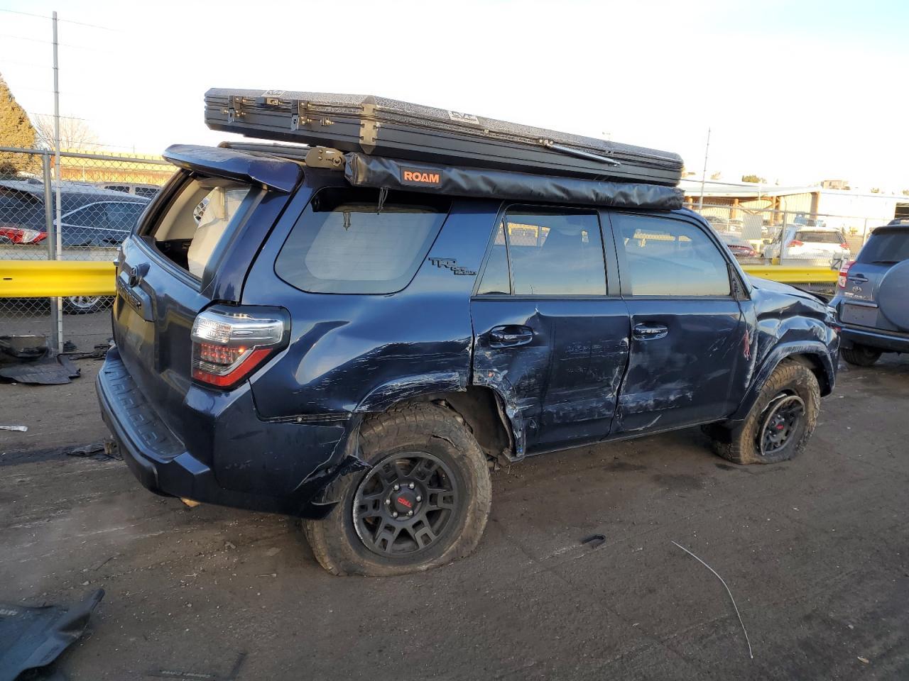 2019 TOYOTA 4RUNNER SR - Image 3