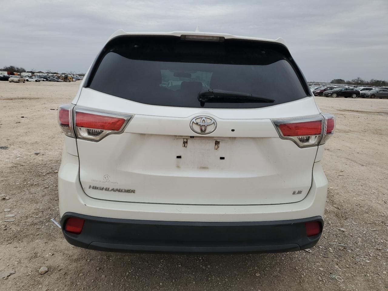 2015 TOYOTA HIGHLANDER - Фото 6