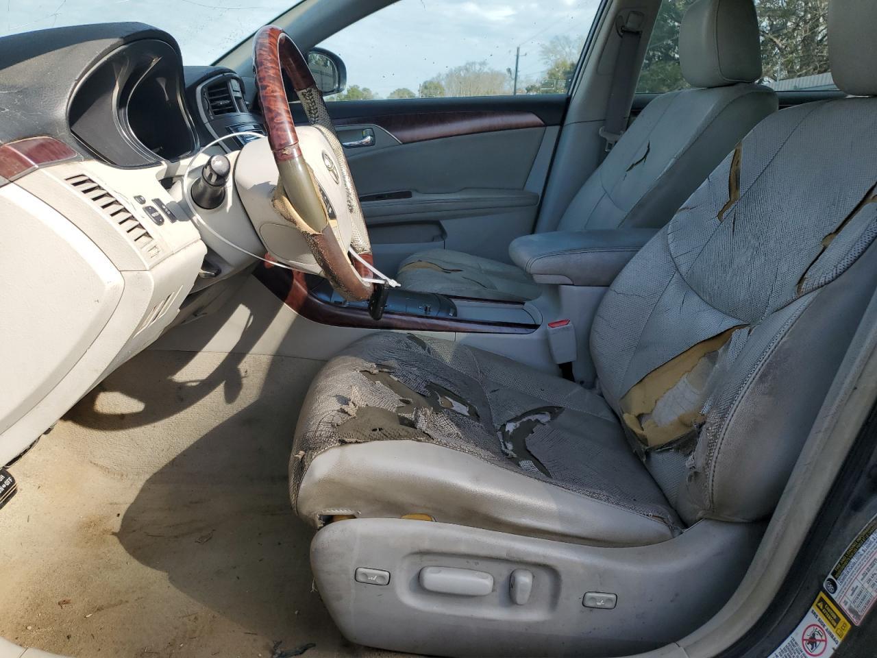 2011 TOYOTA AVALON BAS - Image 7
