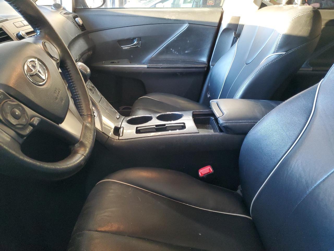 2013 TOYOTA VENZA LE - Фото 7