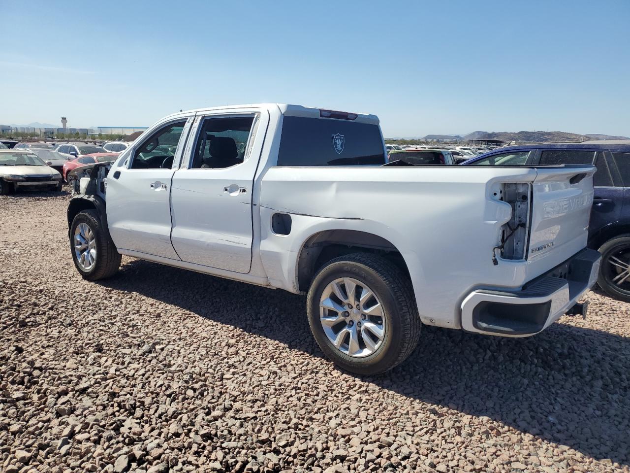 2021 CHEVROLET SILVERADO - Фото 2