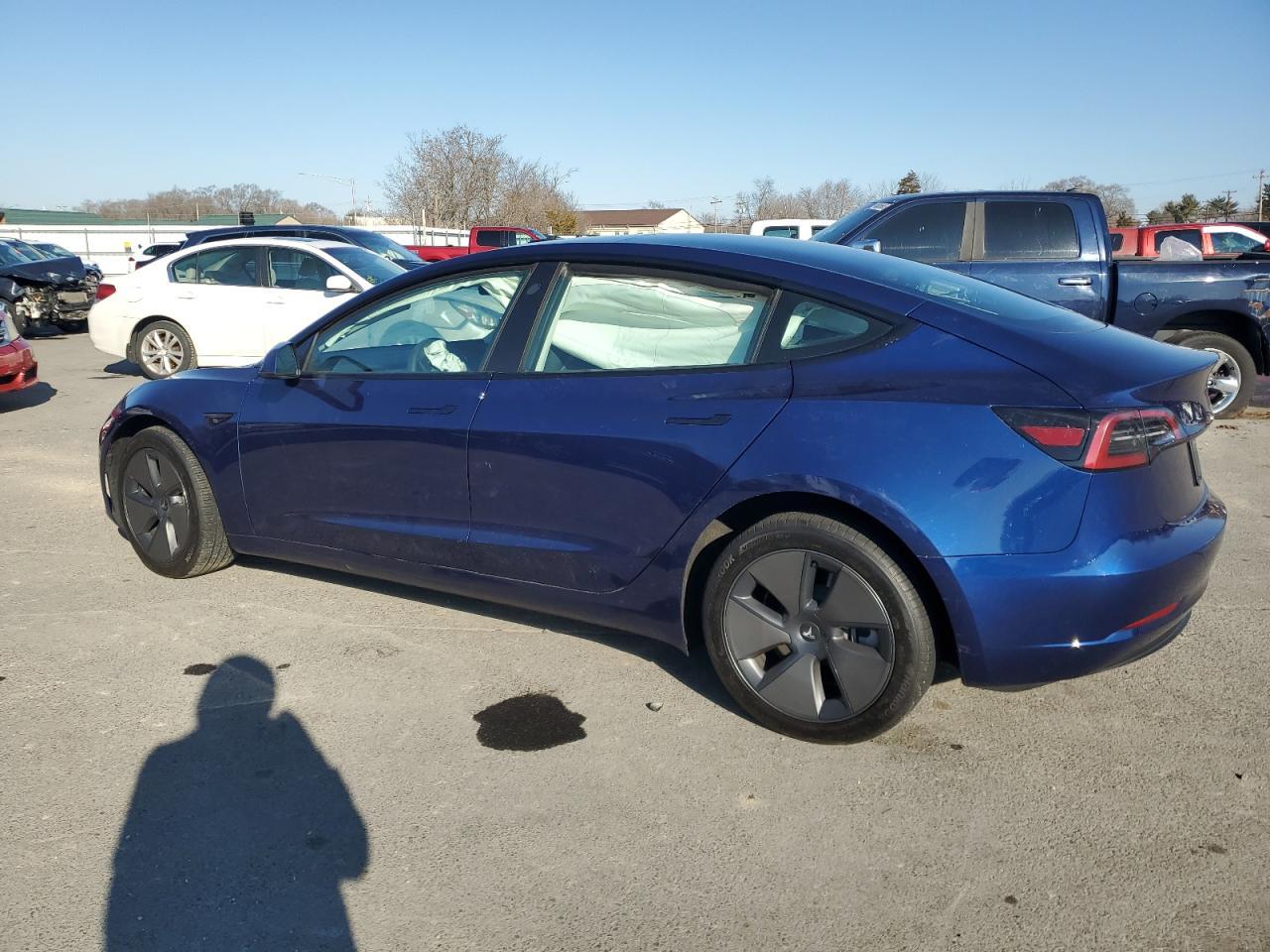 2023 TESLA MODEL 3 - Фото 2