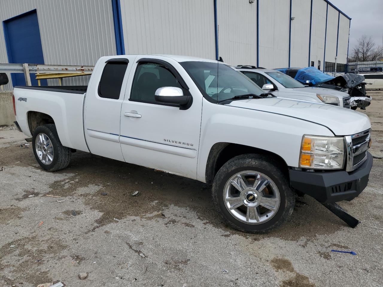 2013 CHEVROLET SILVERADO - Image 4