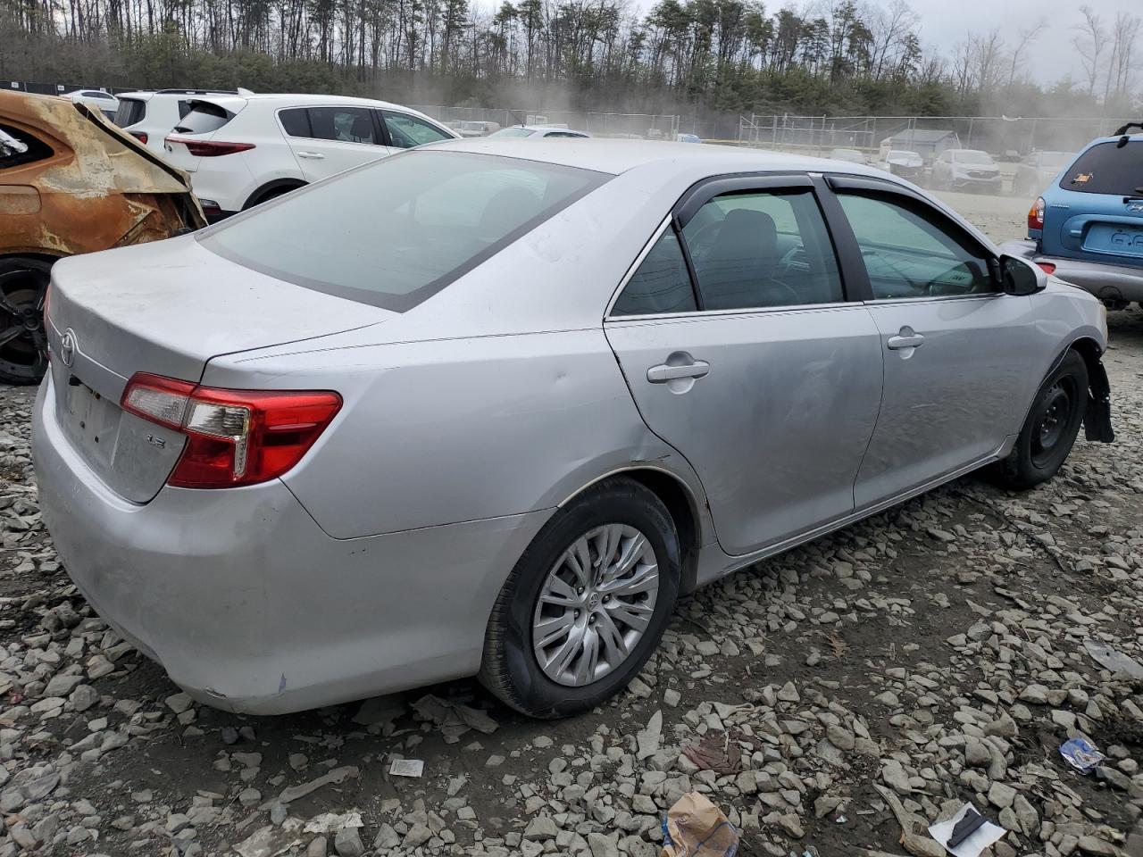 2012 TOYOTA CAMRY BASE - Фото 3
