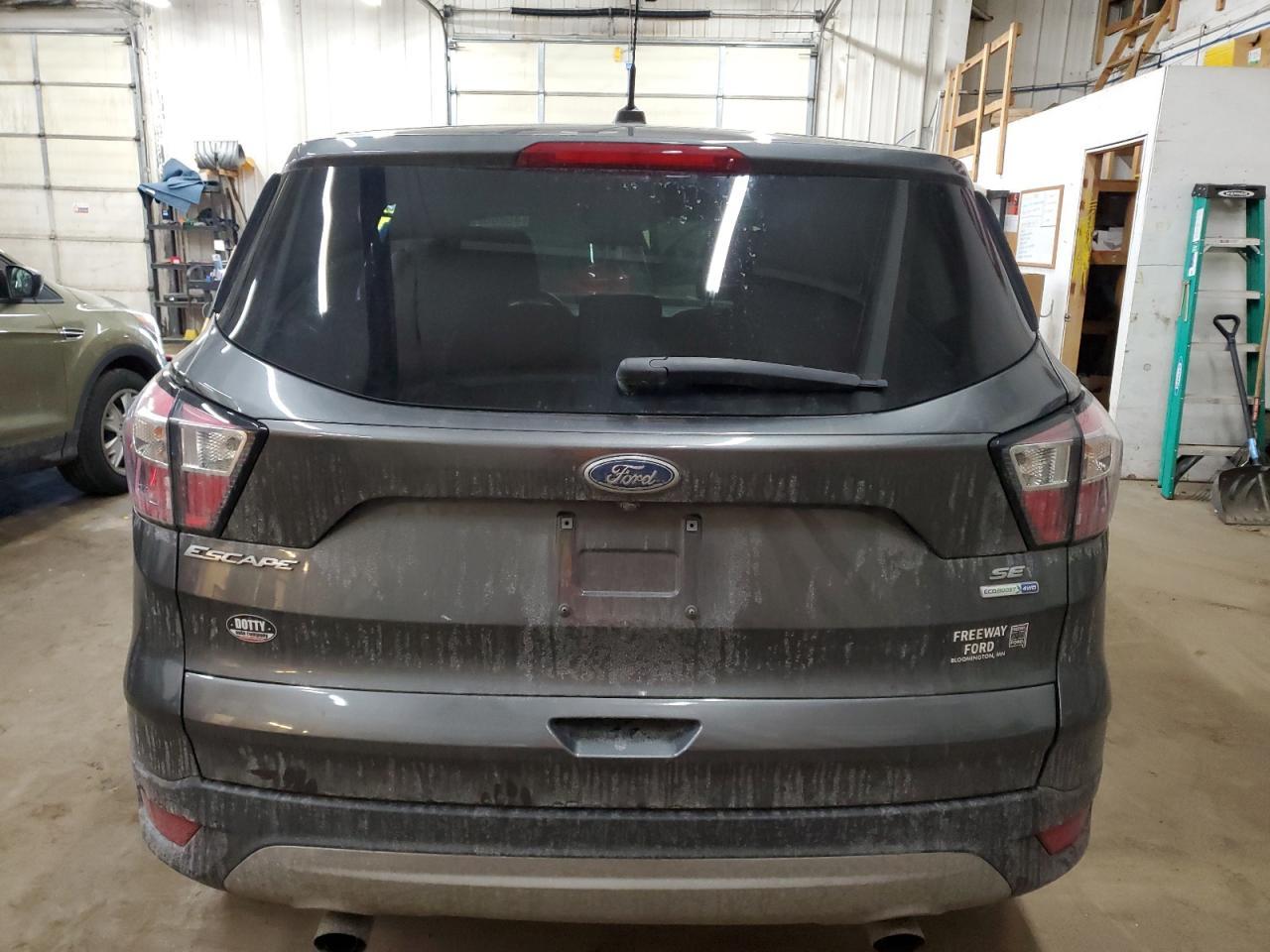 2017 FORD ESCAPE SE - Фото 6