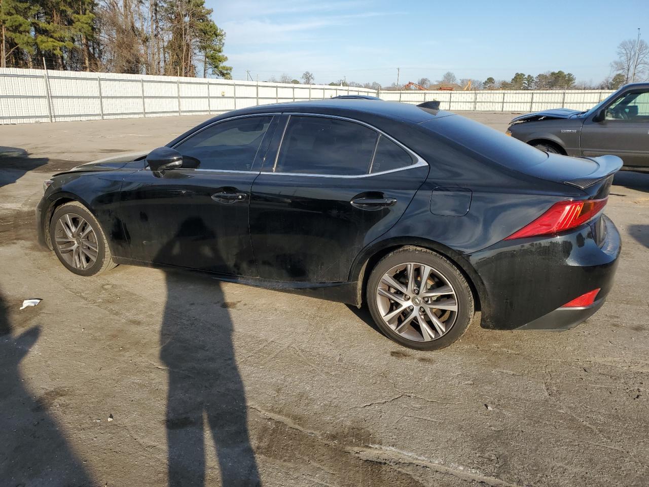 2019 LEXUS IS 300 - Фото 2