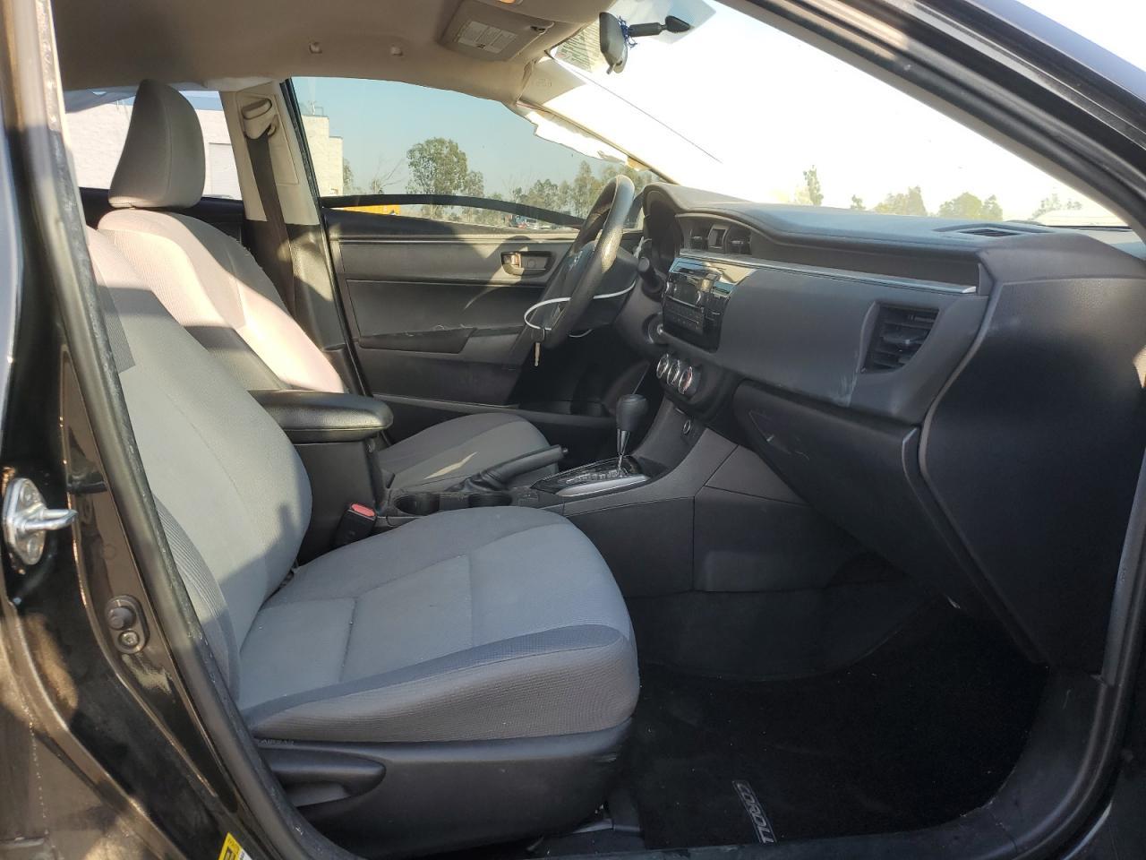 2015 TOYOTA COROLLA L - Фото 7
