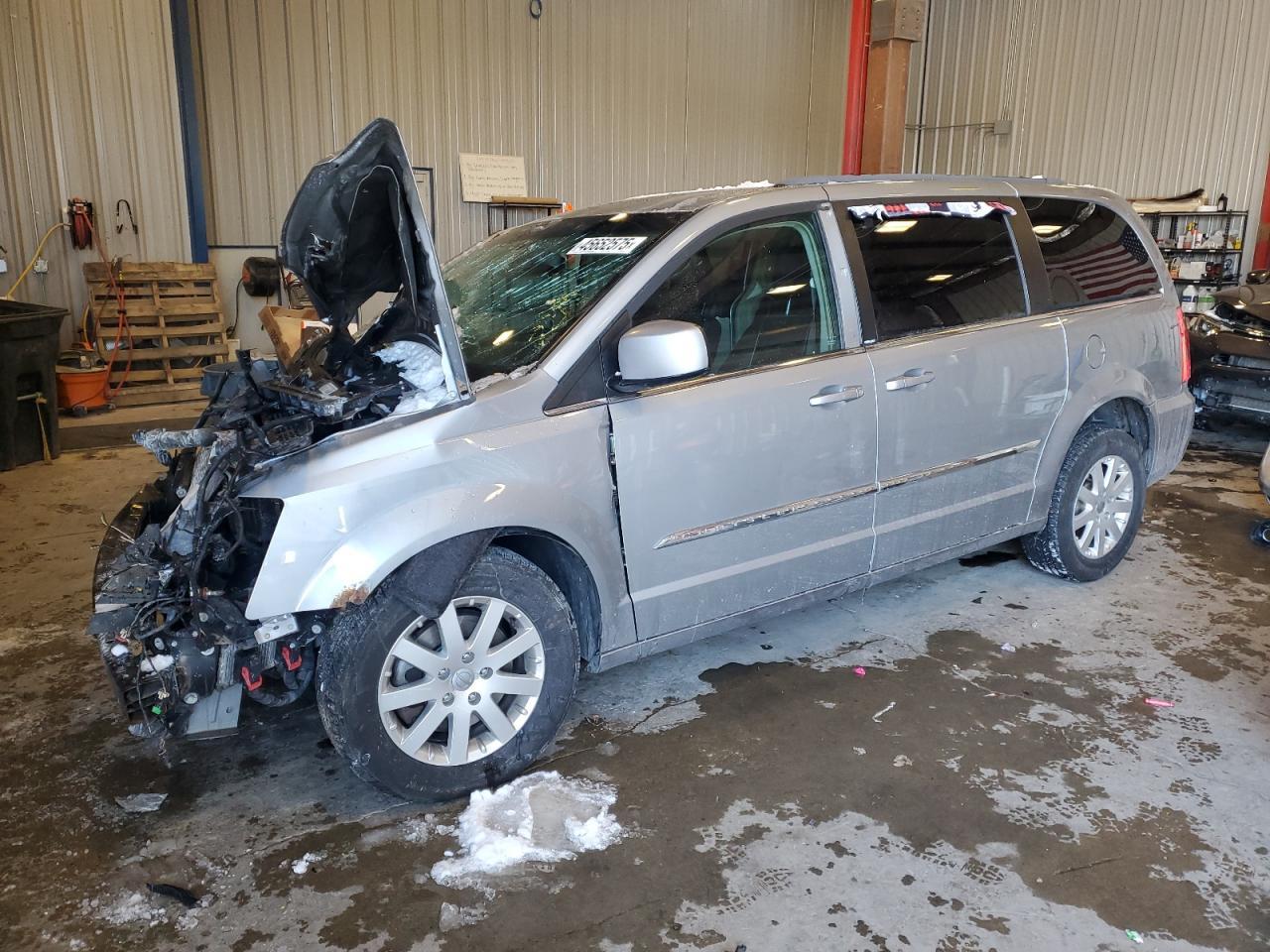 2014 CHRYSLER TOWN & COU