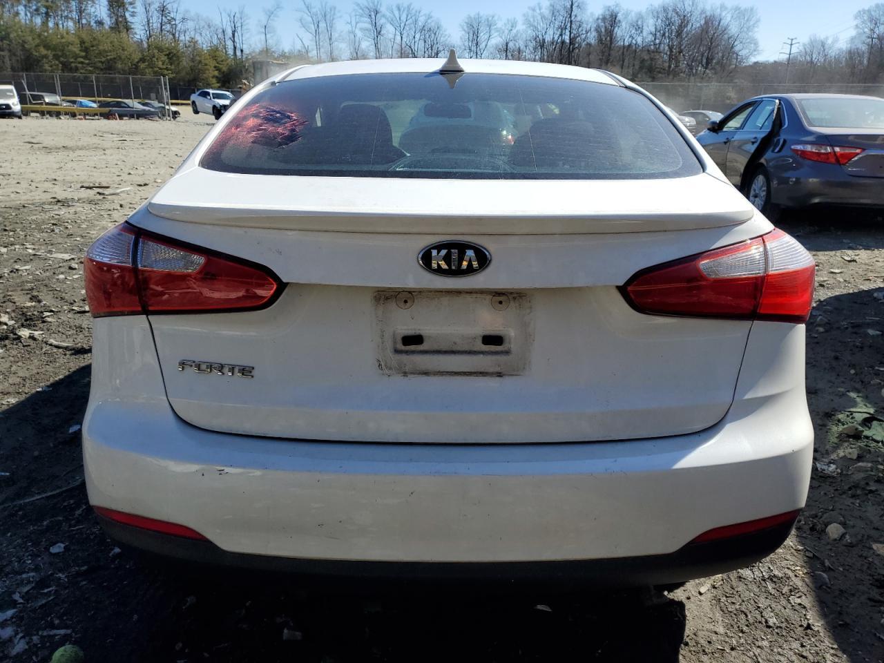 2015 KIA FORTE LX - Фото 6