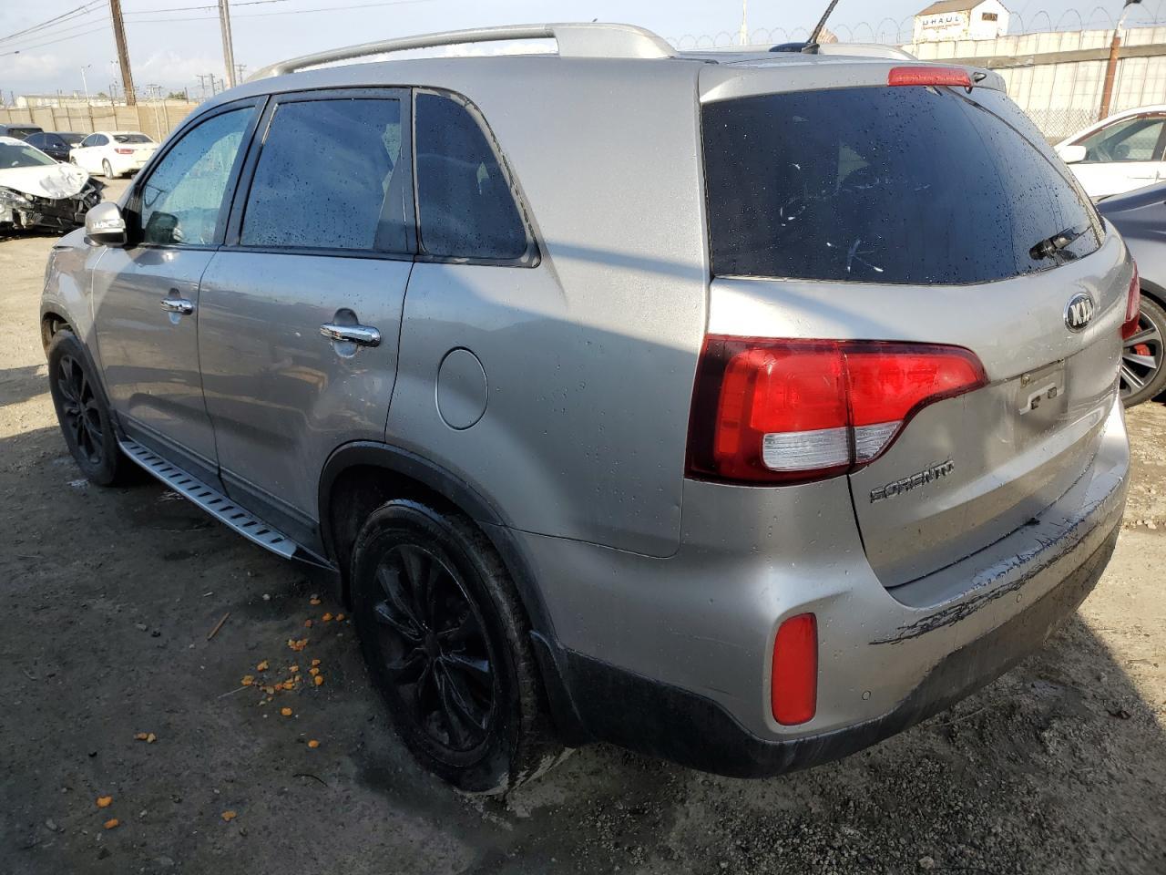 2015 KIA SORENTO LX - Image 2