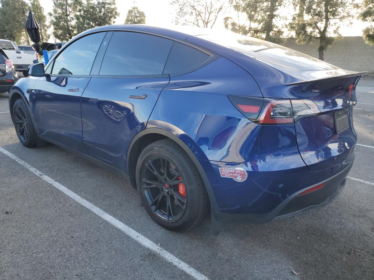2024 TESLA MODEL Y - Image 2