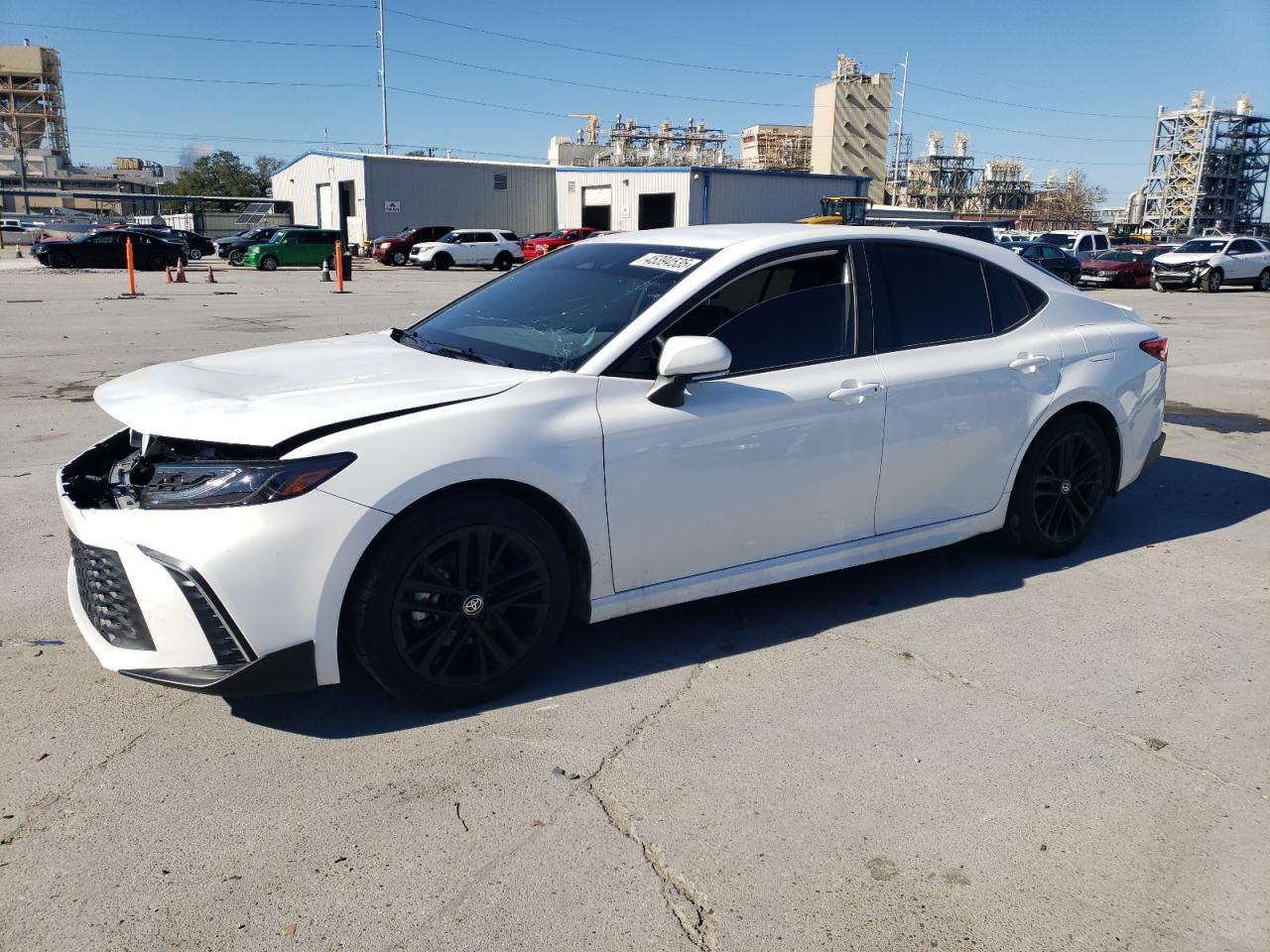 2025 TOYOTA CAMRY XSE
