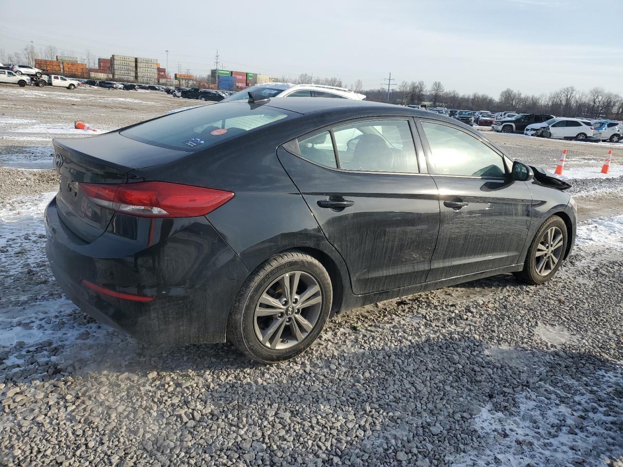 2018 HYUNDAI ELANTRA SE - Фото 3